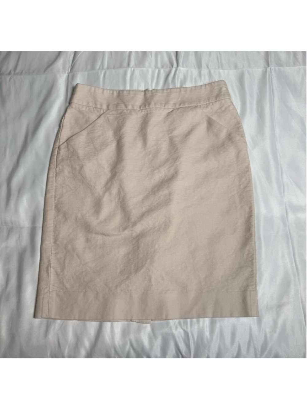 Women's J.Crew Beige The Pencil Skirt Size 4
